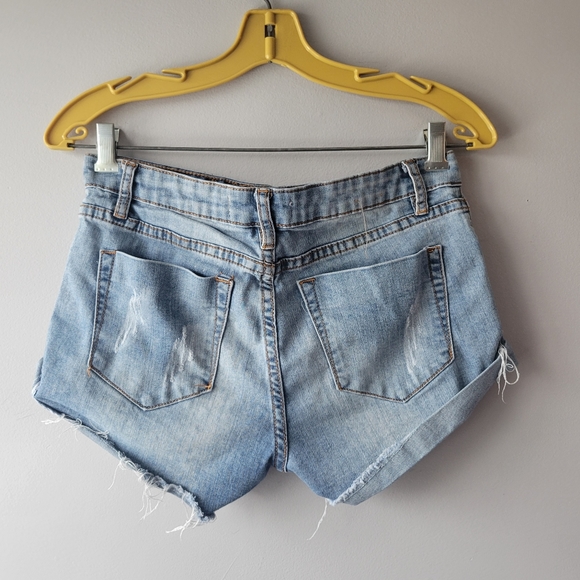 Ardene Distressed Jean Shorts - sz 7 - Picture 2 of 9